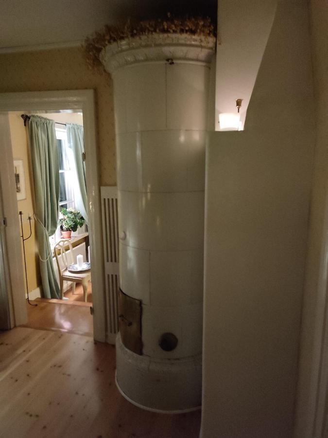 Den Unika Sekelskiftsvaningen. Apartment Norrtälje Exterior photo